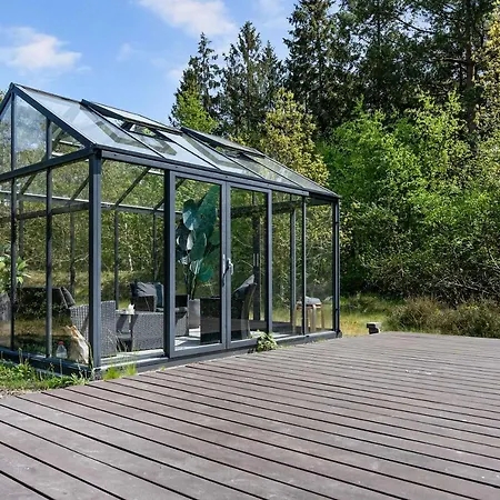 Beautiful On A Scenic Plot Holiday home Nexo